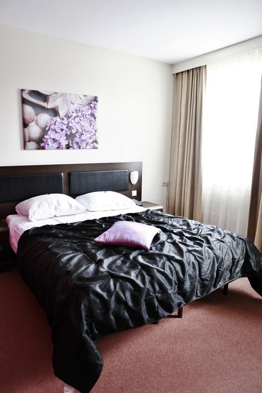 Hotel Arnhem Centraal Bilik gambar