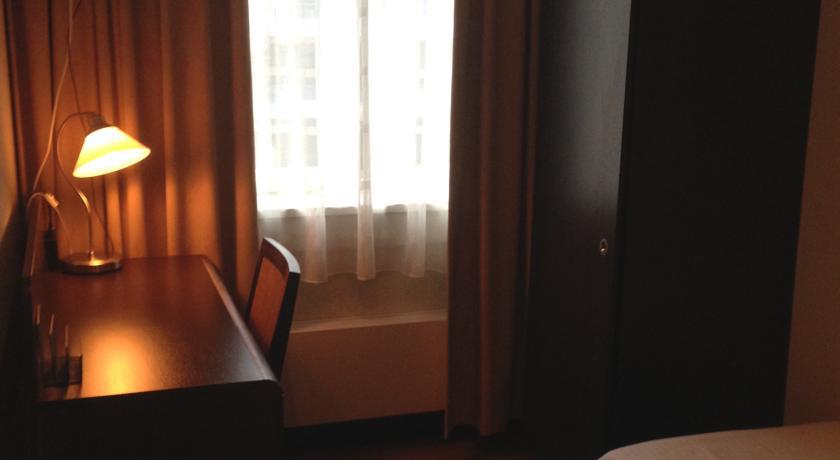 Hotel Arnhem Centraal Bilik gambar