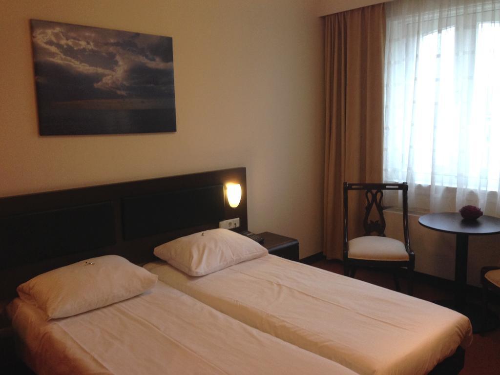 Hotel Arnhem Centraal Bilik gambar